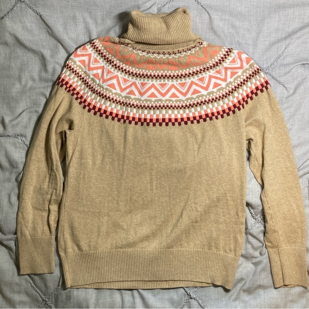 Super soft L.L. Bean cashmere-blend fair isle patterned beige turtleneck sweater